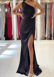 Sheath One-Shoulder Sleeveless Floor-Length Blackn Satin Prom Dress, Split Pleated