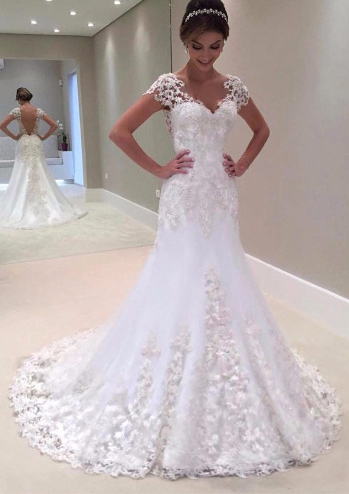 Elegant ball gown wedding dress short sleeve lace beads white